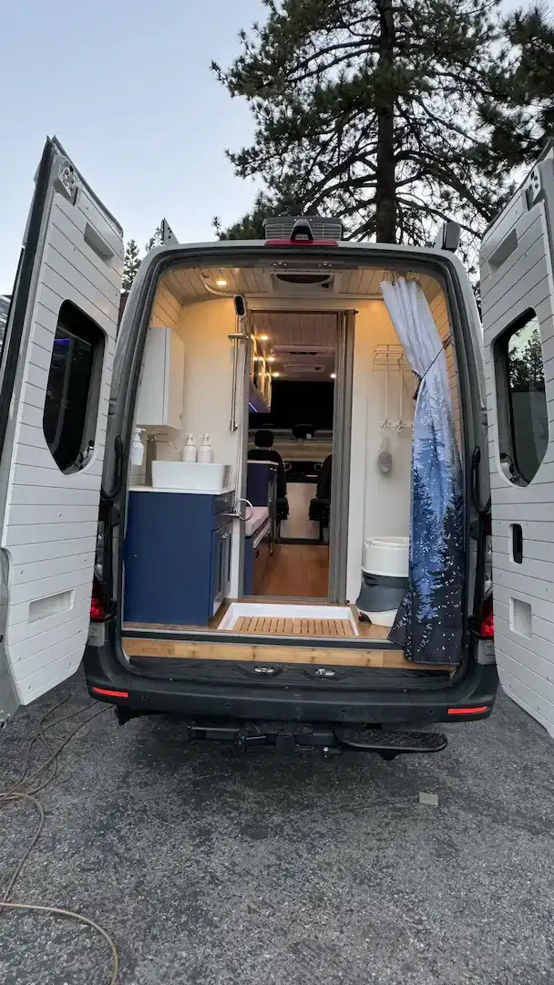 Compact kitchenette
