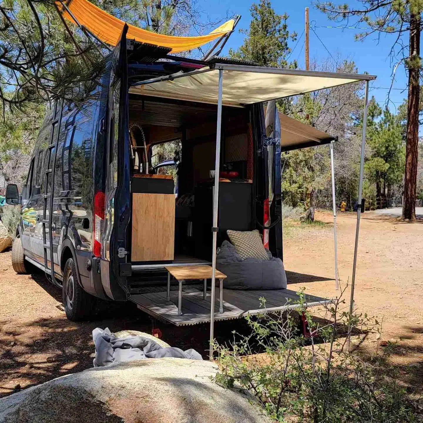 Van image 2