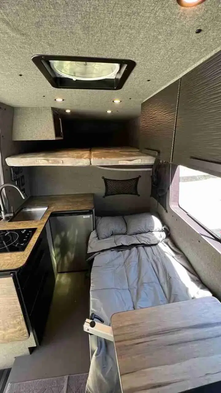 MotoVan 3