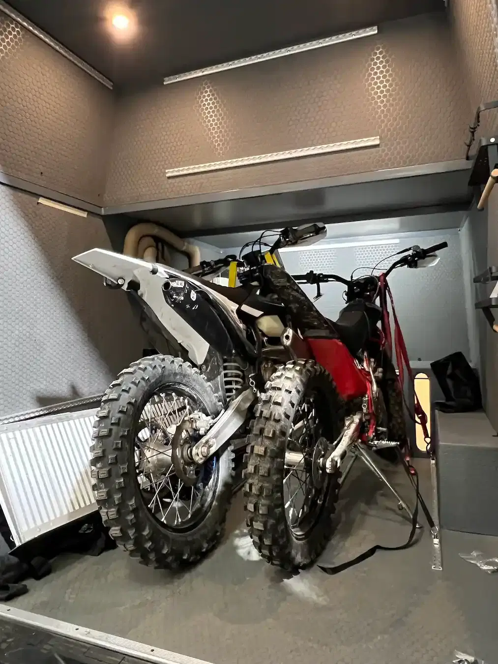 /layout-detail/moto-van