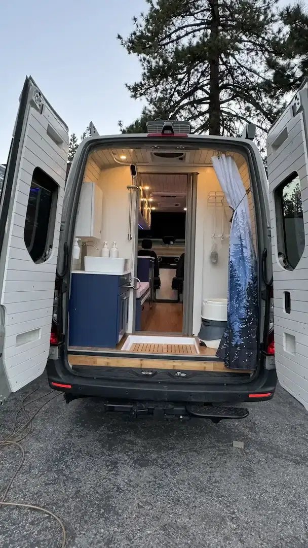 Compact kitchenette