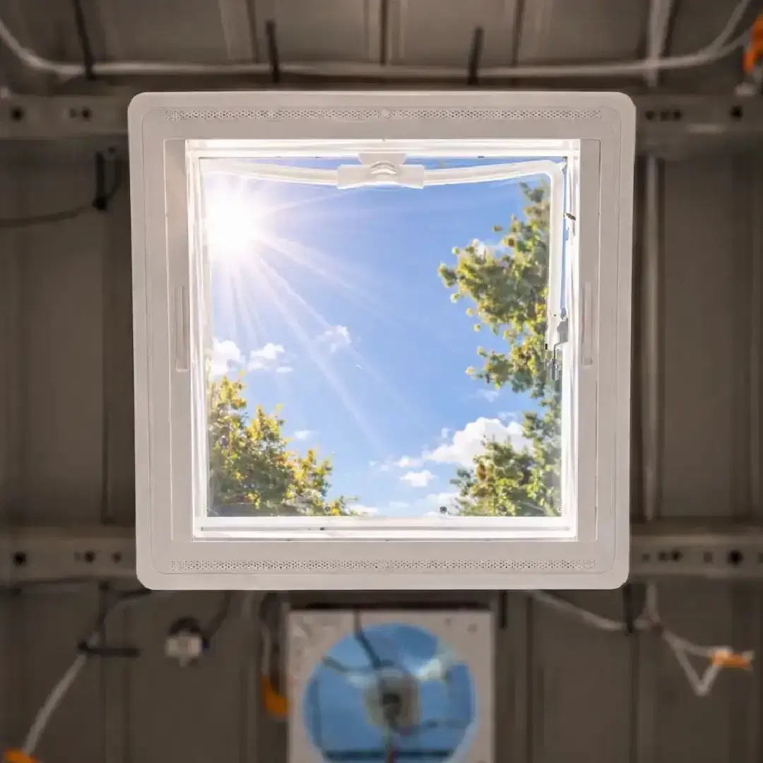 Van Skylight