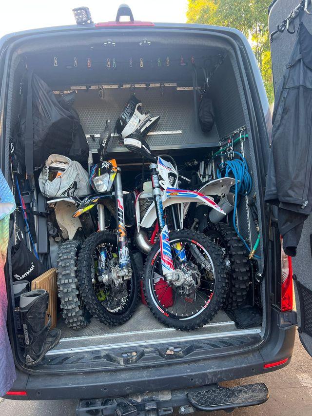 Moto Van