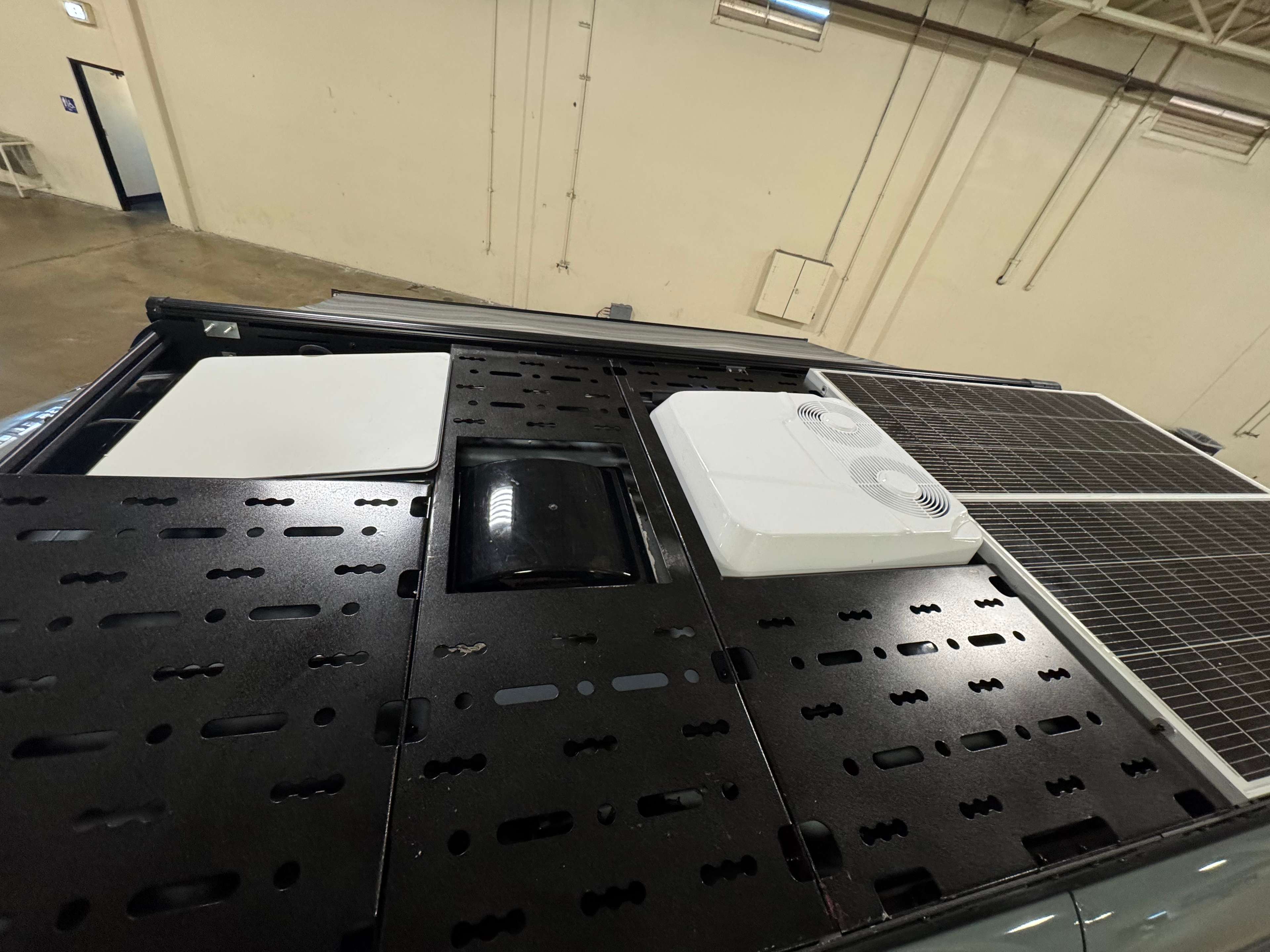 How Many Watts Does a Camper AC Use? A Complete Breakdown