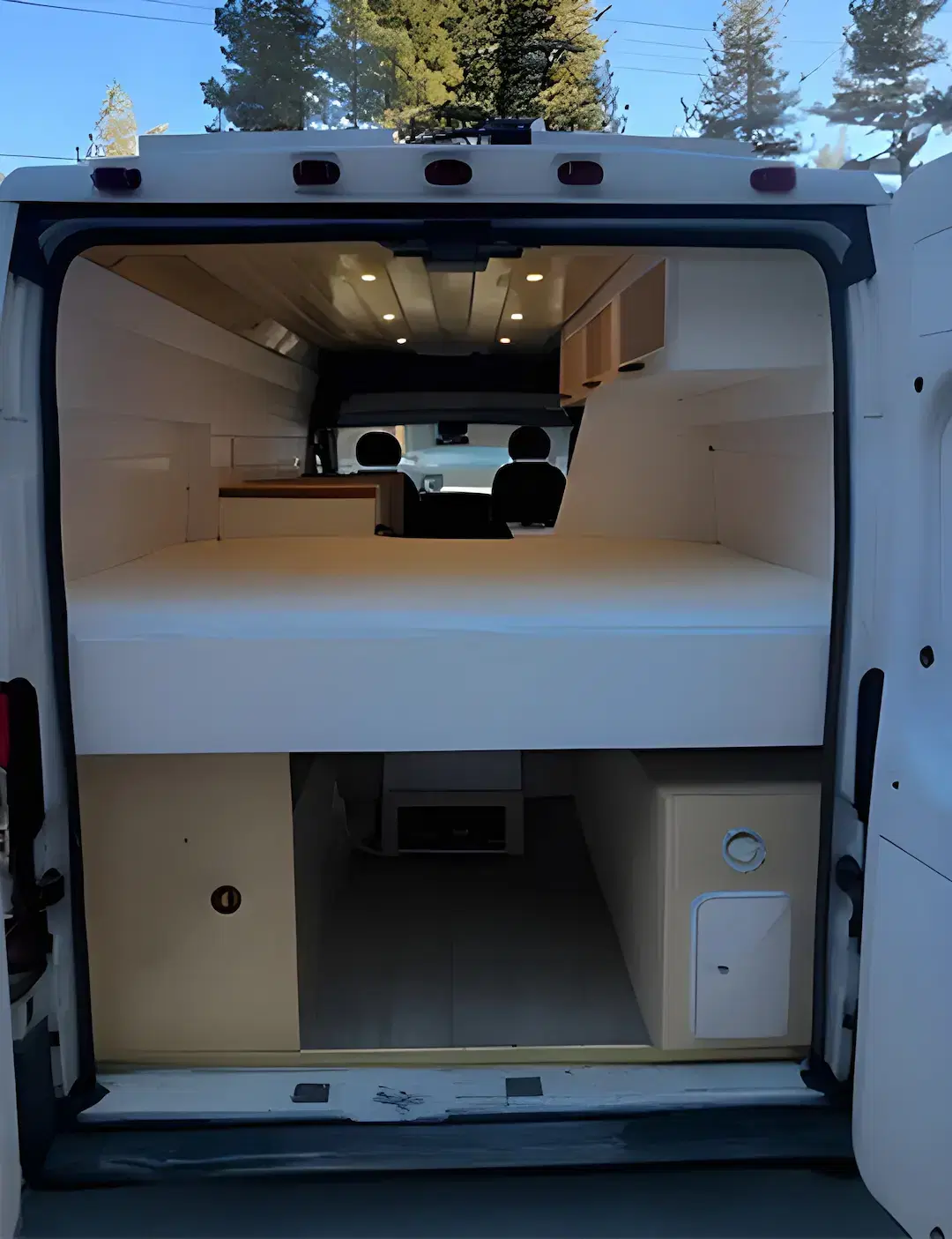 Baja Campervan - image 7
