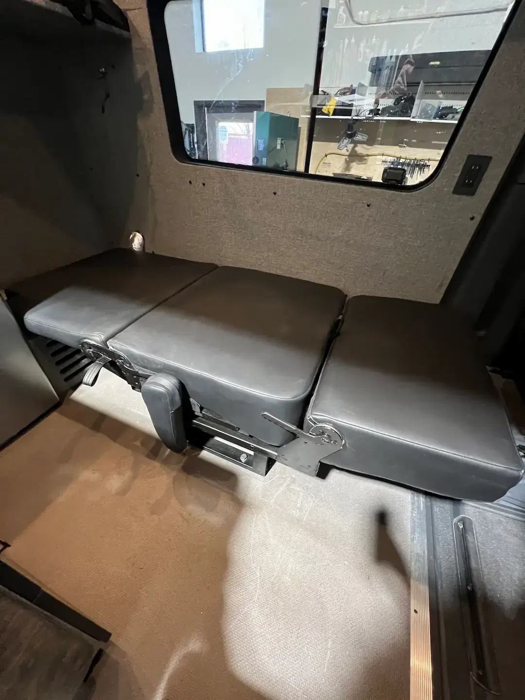 Moto Van - image 14